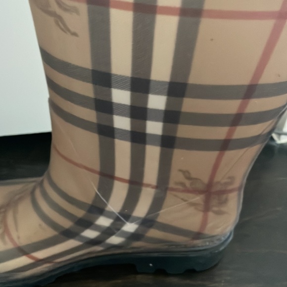 Burberry Haymarket Nova Check rain boots size 36. Excellent condition - Picture 6 of 16